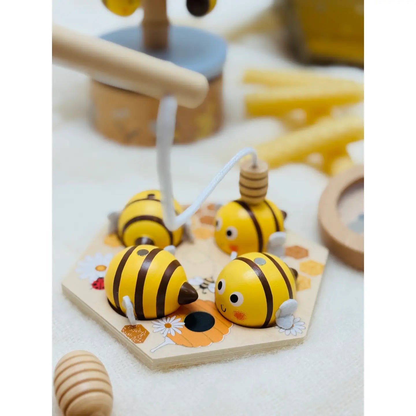 Wooden Bee Fishing Game