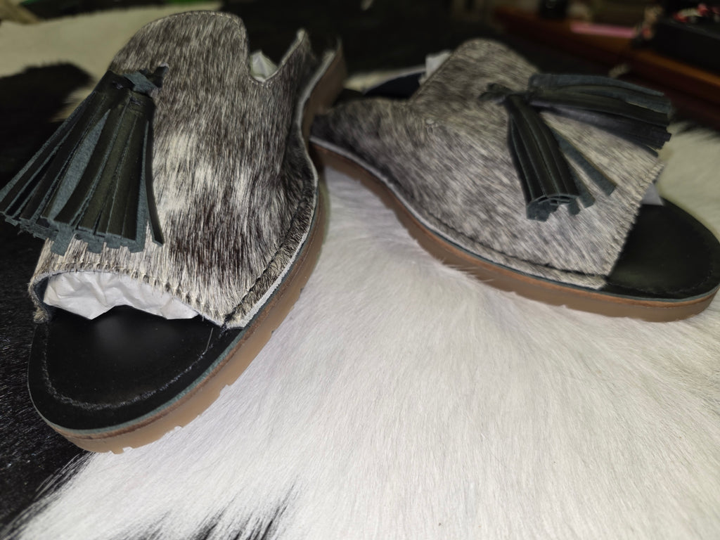 Black & White Hairon Tassel Flats – Cowhide Footwear