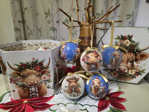 Bauble Box 7.5cmx14 Cow (Highland Cows)